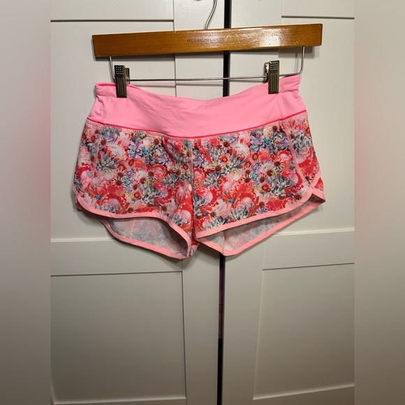 Lululemon Run: Speed Short *2-way Stretch size 4 - Picture 7 of 8